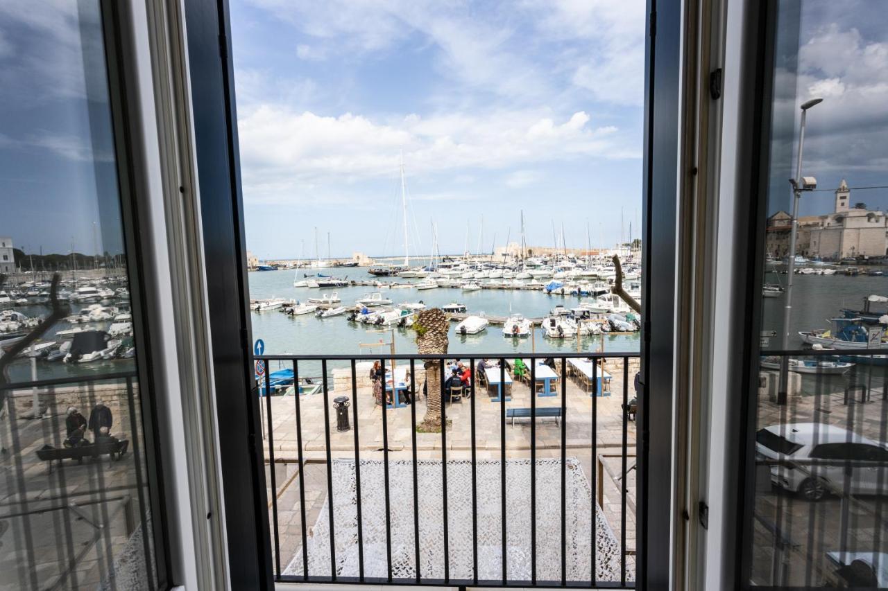 Maison Bleu Luxury Suite Sul Porto Di Trani Eksteriør billede
