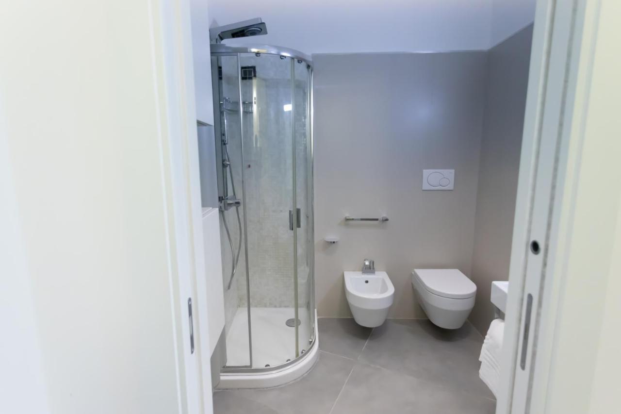Maison Bleu Luxury Suite Sul Porto Di Trani Eksteriør billede